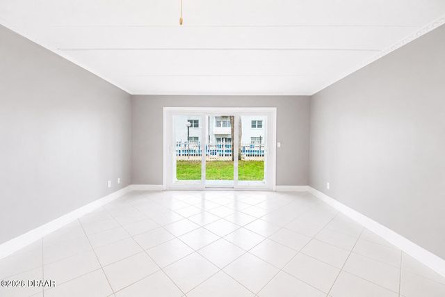 1926 Ocean Shore Blvd Apt 111, Ormond Beach, FL 32176