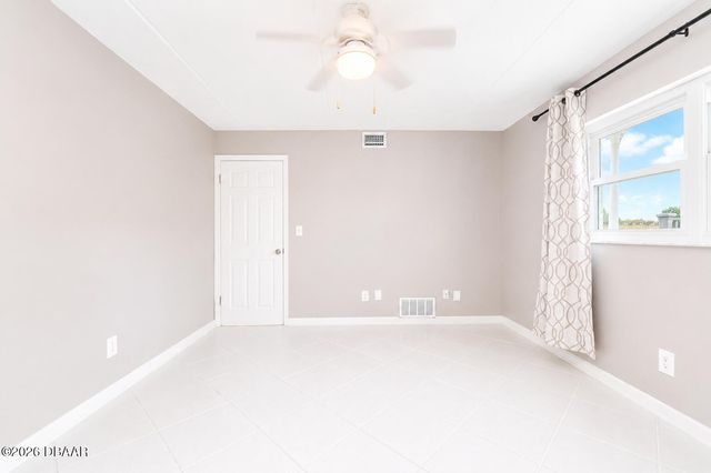 1926 Ocean Shore Blvd Apt 111, Ormond Beach, FL 32176