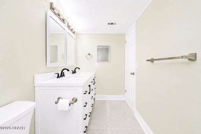 1926 Ocean Shore Blvd Apt 111, Ormond Beach, FL 32176