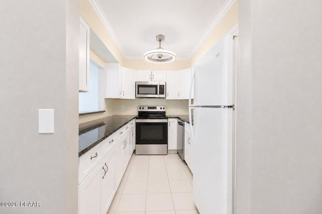 1926 Ocean Shore Blvd Apt 111, Ormond Beach, FL 32176