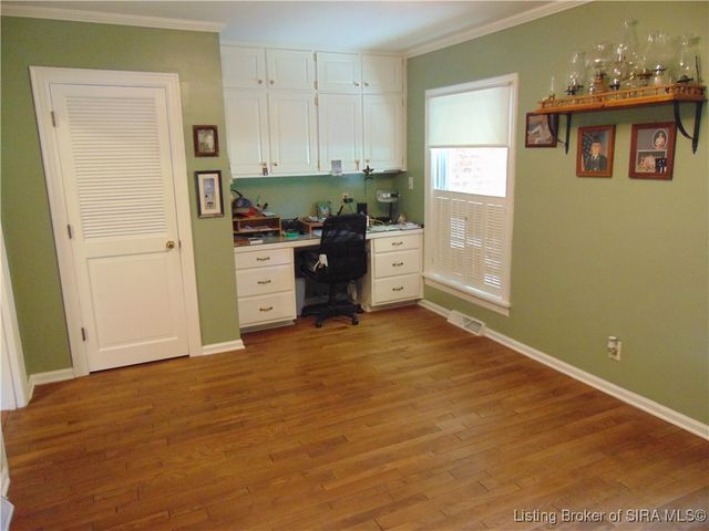 121 Presbyterian Avenue, Hanover, IN 47243