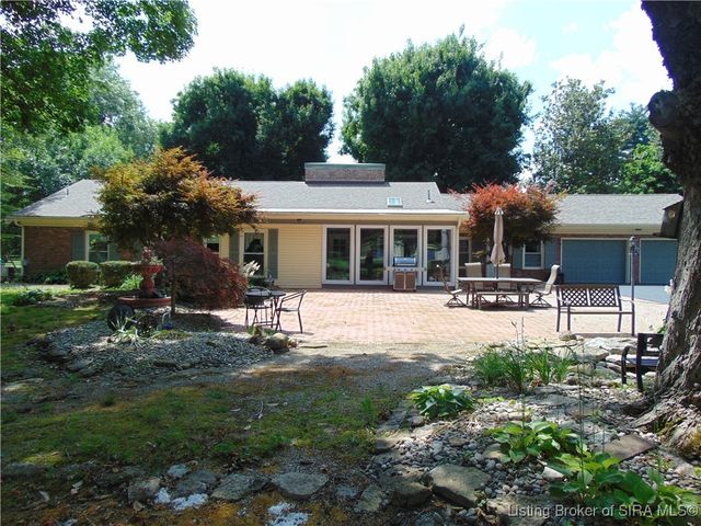 121 Presbyterian Avenue, Hanover, IN 47243