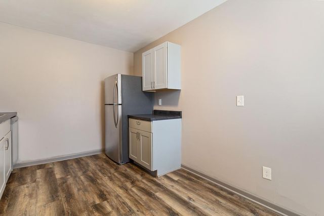 792 Duluth Street, Saint Paul, MN 55106