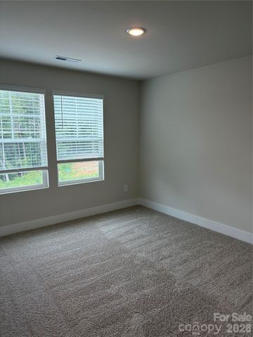 1161 Summerhill Street SW, Lenoir, NC 28645
