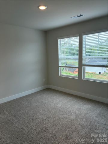1161 Summerhill Street SW, Lenoir, NC 28645