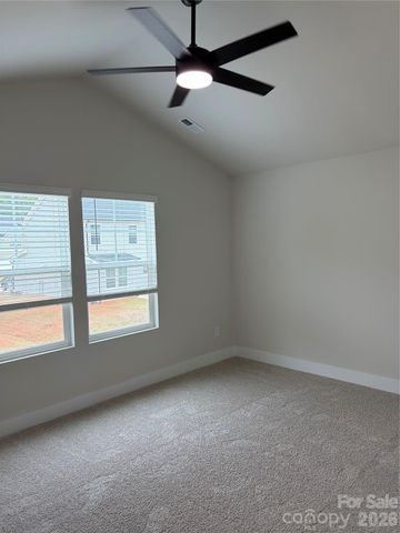1161 Summerhill Street SW, Lenoir, NC 28645
