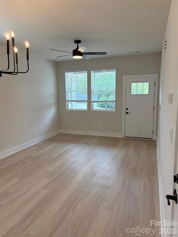 1161 Summerhill Street SW, Lenoir, NC 28645