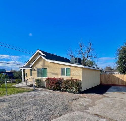 3601 Iowa Ave, Riverbank, CA 95367