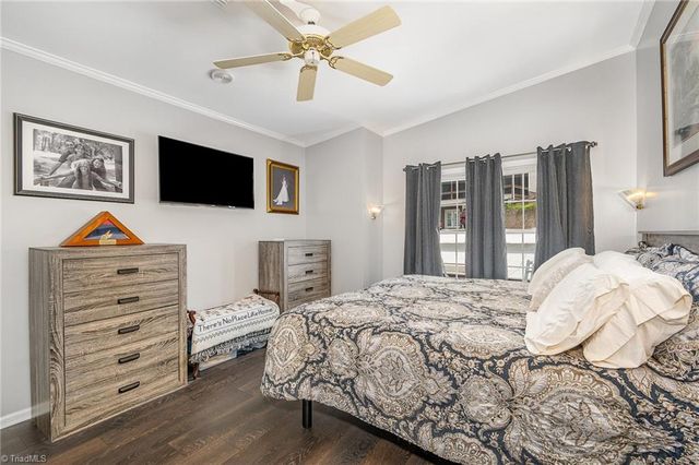 141 Badin Lake Circle, New London, NC 28127