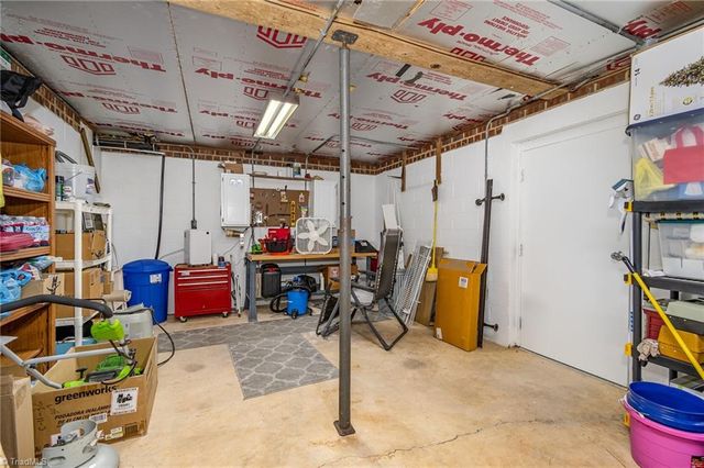 141 Badin Lake Circle, New London, NC 28127