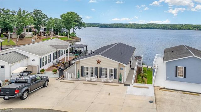 141 Badin Lake Circle, New London, NC 28127