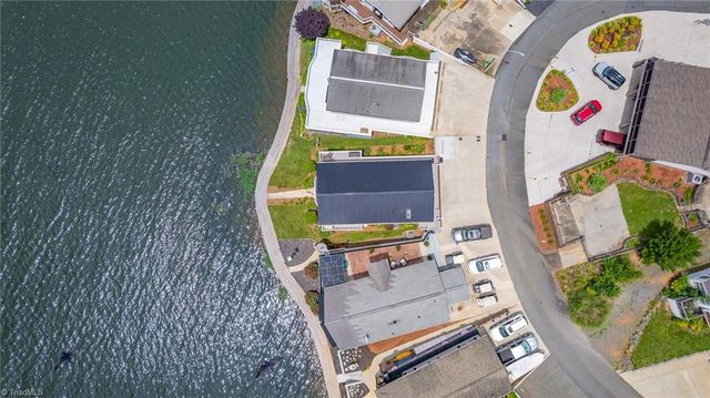 141 Badin Lake Circle, New London, NC 28127