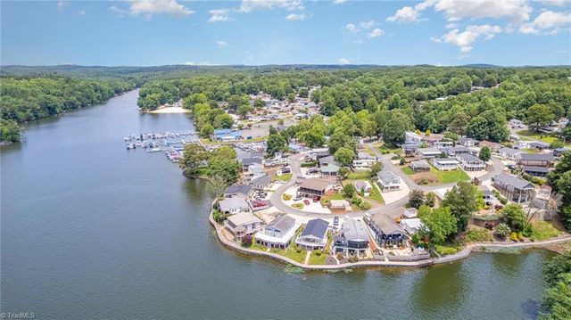 141 Badin Lake Circle, New London, NC 28127