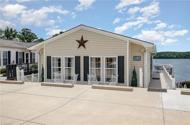 141 Badin Lake Circle, New London, NC 28127