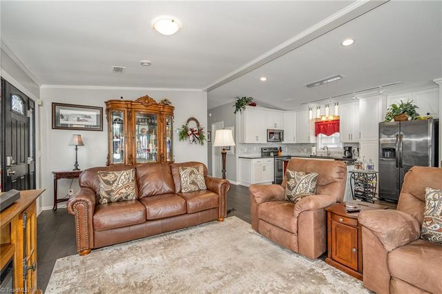 141 Badin Lake Circle, New London, NC 28127