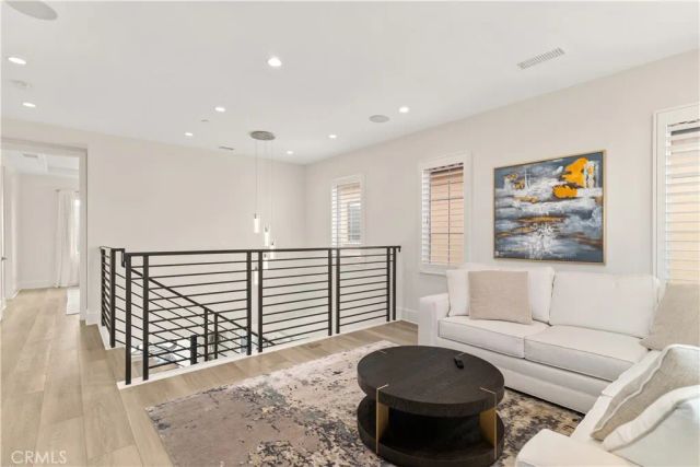 115 Sky Hts, Irvine, CA 92602