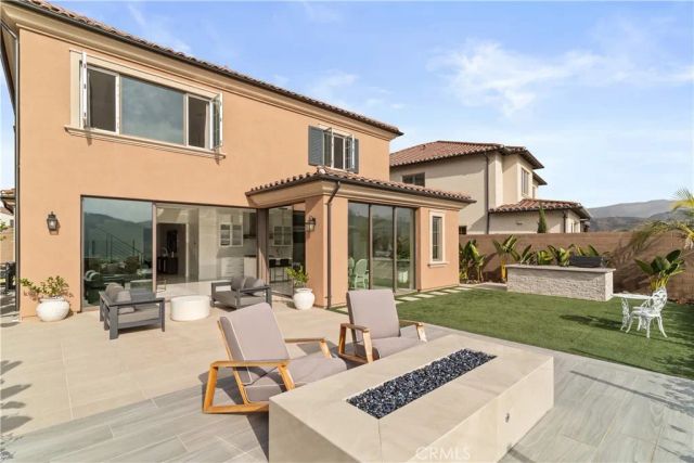 115 Sky Hts, Irvine, CA 92602