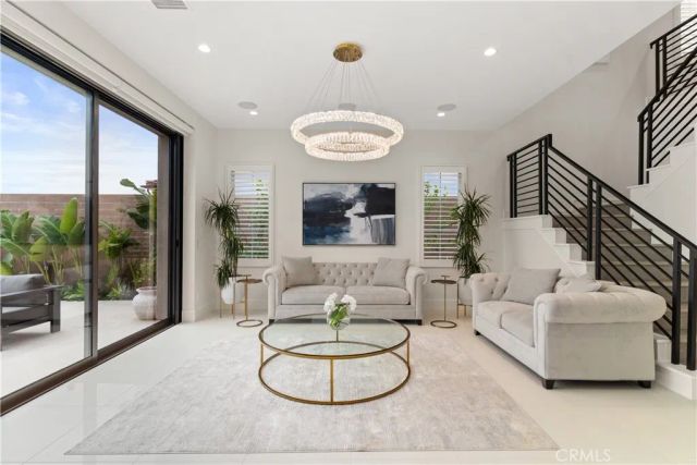 115 Sky Hts, Irvine, CA 92602