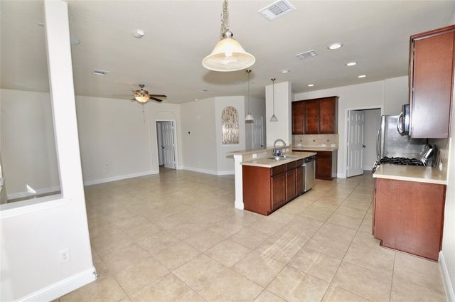 21502 Duke Alexander Drive, Kingwood, TX 77339