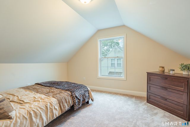17 Edgewood Street, Cromwell, CT 06416