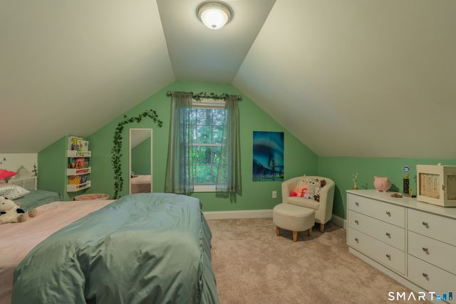 17 Edgewood Street, Cromwell, CT 06416
