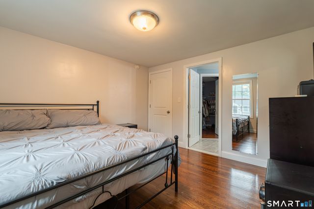 17 Edgewood Street, Cromwell, CT 06416