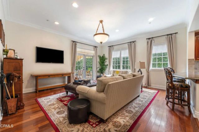 600 S Orange Grove Boulevard 5, Pasadena, CA 91105
