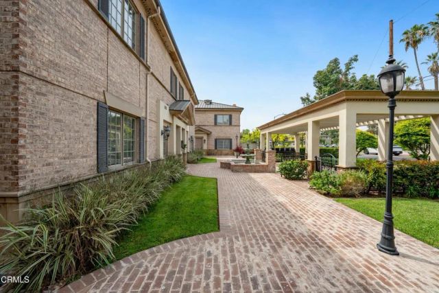 600 S Orange Grove Boulevard 5, Pasadena, CA 91105