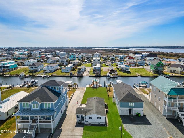 9105 W 9th Street, Holly Ridge, NC 28445