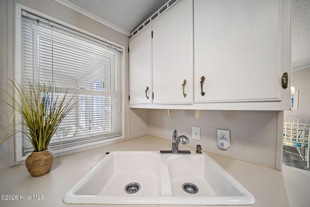 9105 W 9th Street, Holly Ridge, NC 28445