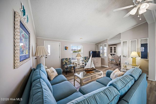 9105 W 9th Street, Holly Ridge, NC 28445