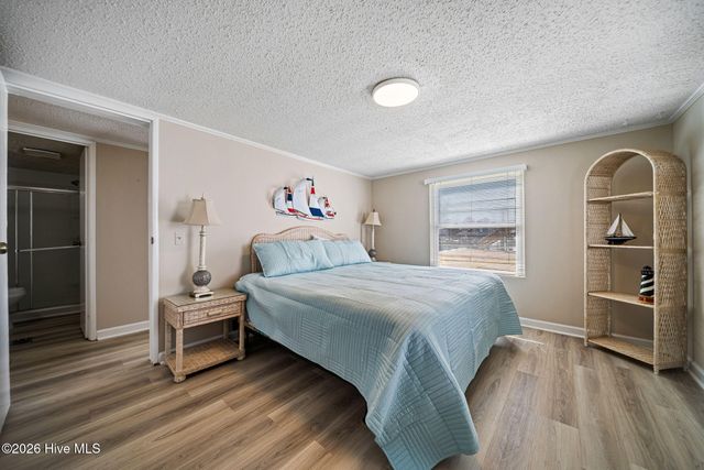 9105 W 9th Street, Holly Ridge, NC 28445