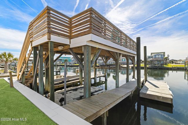 9105 W 9th Street, Holly Ridge, NC 28445