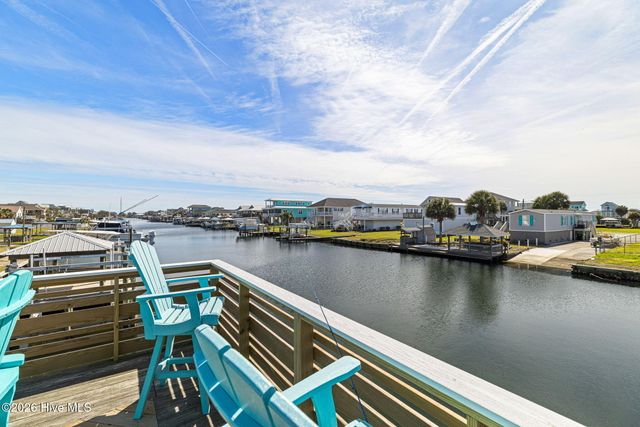 9105 W 9th Street, Holly Ridge, NC 28445