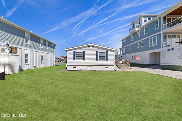 9105 W 9th Street, Holly Ridge, NC 28445