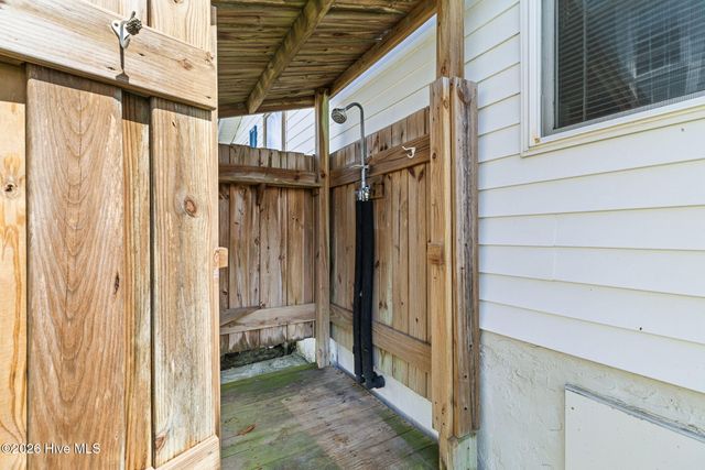 9105 W 9th Street, Holly Ridge, NC 28445