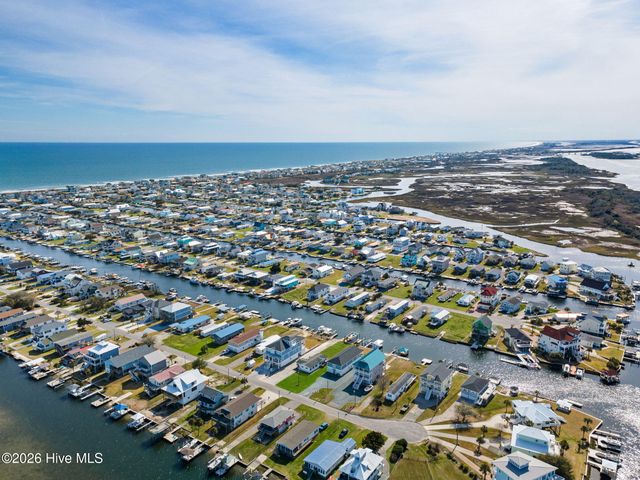 9105 W 9th Street, Holly Ridge, NC 28445