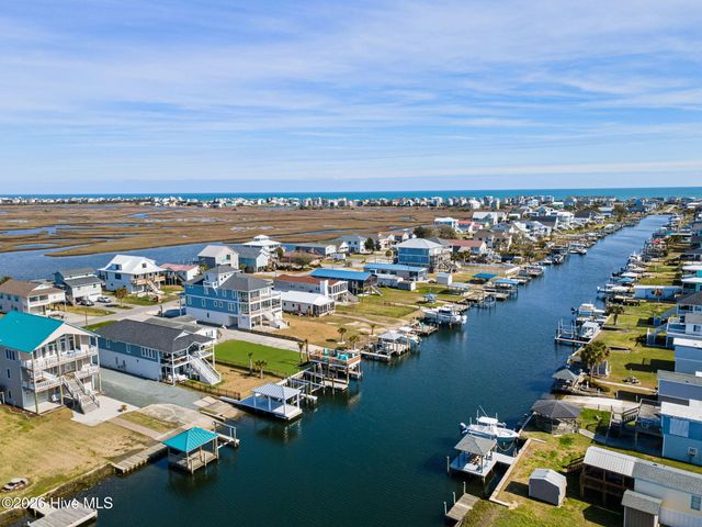 9105 W 9th Street, Holly Ridge, NC 28445