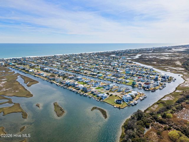 9105 W 9th Street, Holly Ridge, NC 28445