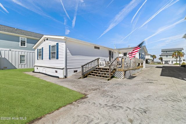 9105 W 9th Street, Holly Ridge, NC 28445