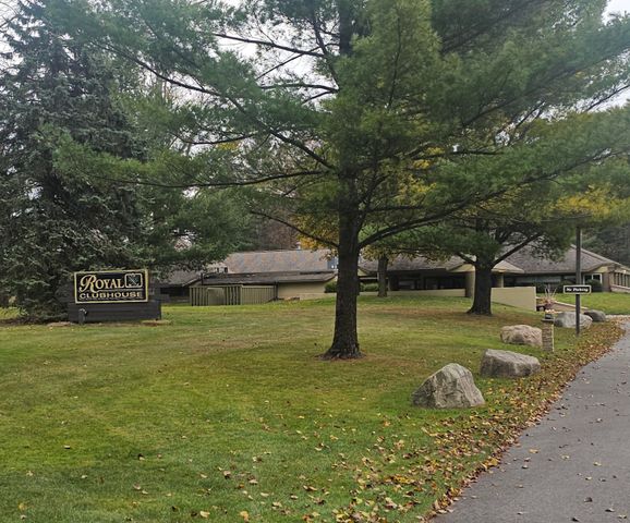 9138 White Pine Drive, Canadian Lakes, MI 49346