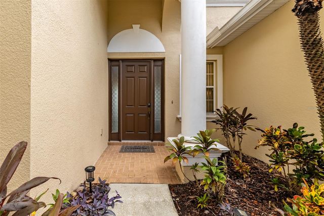 8016 CYPRESS CROSSING COURT, Tampa, FL 33647