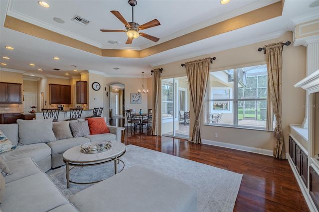 8016 CYPRESS CROSSING COURT, Tampa, FL 33647
