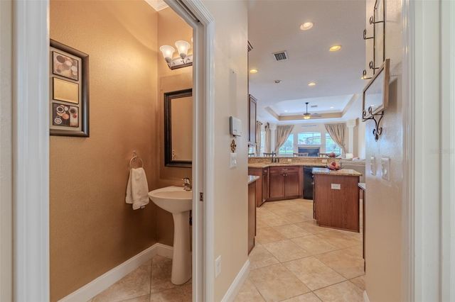 8016 CYPRESS CROSSING COURT, Tampa, FL 33647