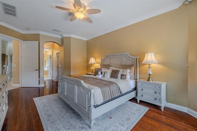 8016 CYPRESS CROSSING COURT, Tampa, FL 33647