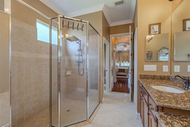 8016 CYPRESS CROSSING COURT, Tampa, FL 33647