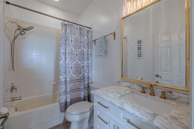 8016 CYPRESS CROSSING COURT, Tampa, FL 33647
