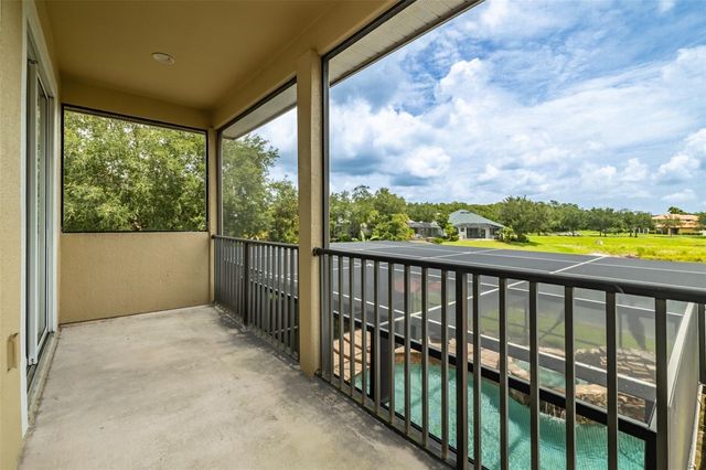 8016 CYPRESS CROSSING COURT, Tampa, FL 33647