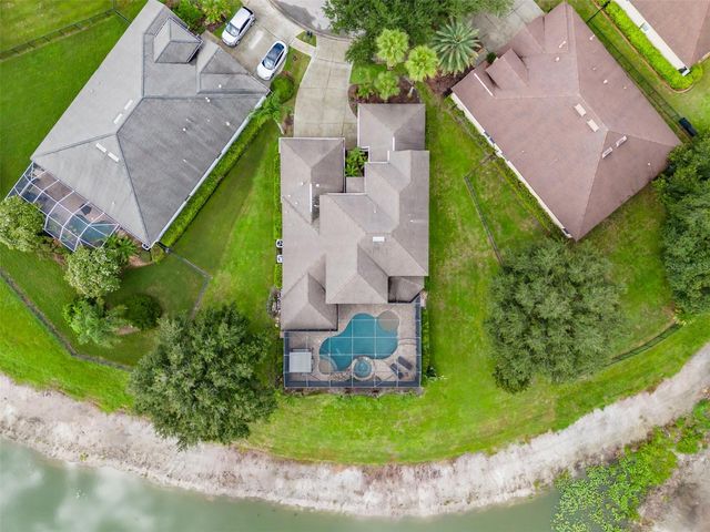 8016 CYPRESS CROSSING COURT, Tampa, FL 33647