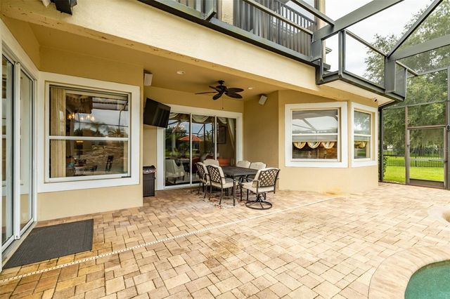 8016 CYPRESS CROSSING COURT, Tampa, FL 33647